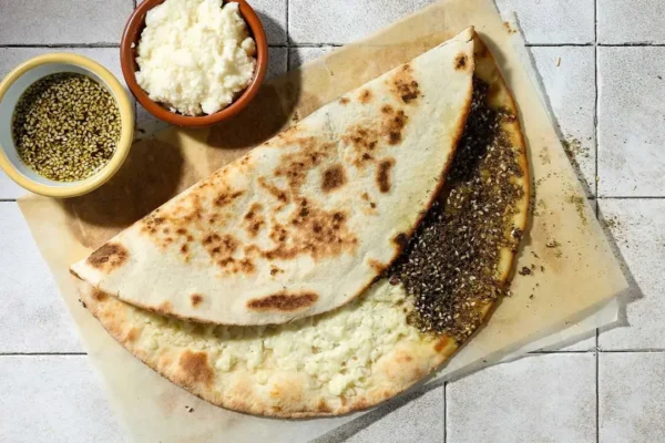 Manakish Zaatar & Cheese